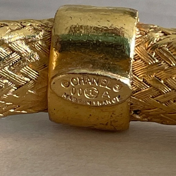 Gold Chanel CC 24k Woven Bangle 00A 2000 Vintage Y2K - Picture 7 of 15
